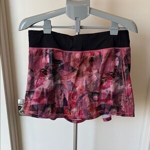 Lululemon Rival Pace  Pink and Black Patterned tennis Skirt-size 10 tall